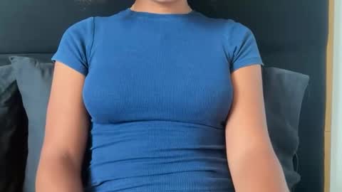 Snapshot of camilabrooks53 chatting on 09/21/25, 06:09 camilabrooks53 online show from 09/21/25, 06:09