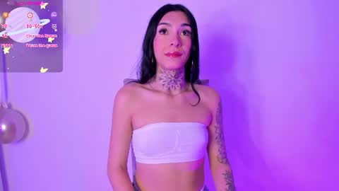 Snapshot of camilacoxx chatting on 07/04/26, 03:56 online show from 07/04/26, 03:56