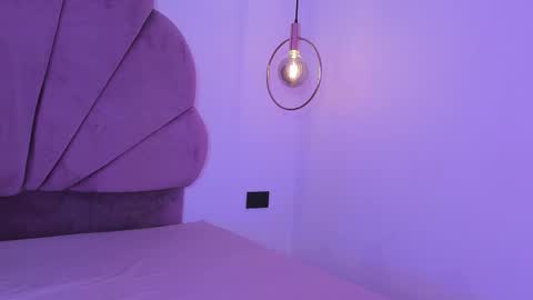 Camila online show from 10/22/25, 10:09