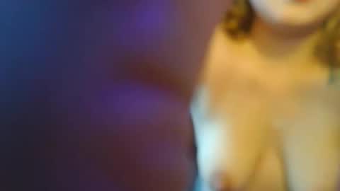 Snapshot of camilamarsh chatting on 11/15/25, 09:28 camilamarsh online show from 11/15/25, 09:28