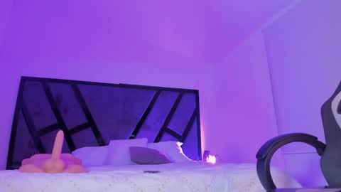 Snapshot of camilapreston_ chatting on 04/28/26, 06:29 camila preston online show from 04/28/26, 06:29
