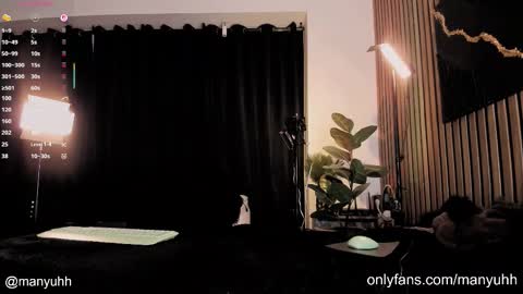 camilaramirez_ online show from 12/22/25, 11:35