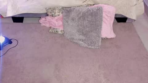 Camila  online show from 03/04/25, 03:15