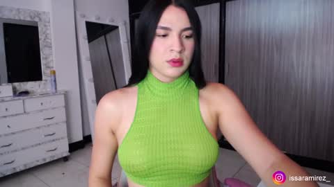 Snapshot of camilaryan chatting on 10/26/25, 06:14 X IGcamiryan01 online show from 10/26/25, 06:14