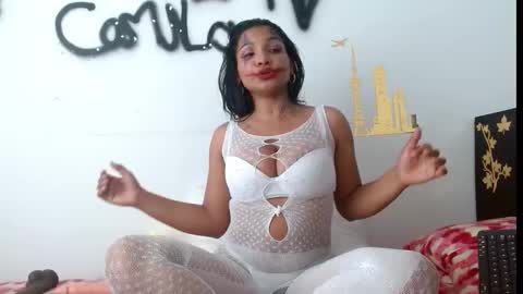 Camila online show from 10/15/25, 06:52