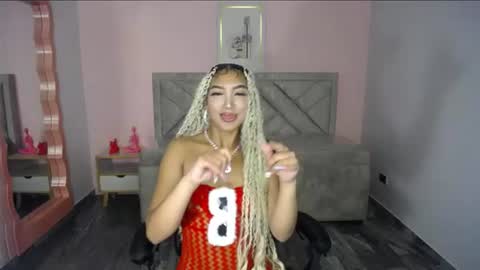 Snapshot of camilavixen_ch chatting on 07/11/26, 08:22 camila online show from 07/11/26, 08:22