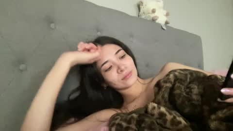 Camila Cruz online show from 09/18/25, 12:40