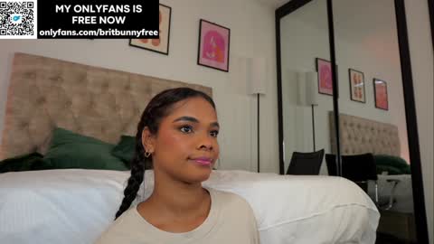 Snapshot of camilitasu chatting on 02/01/25, 01:09 Brit online show from 02/01/25, 01:09