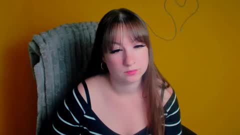 Camilla online show from 05/16/26, 10:36
