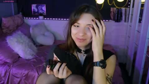 Snapshot of camilla_evers chatting on 04/17/26, 06:27 Camilla online show from 04/17/26, 06:27