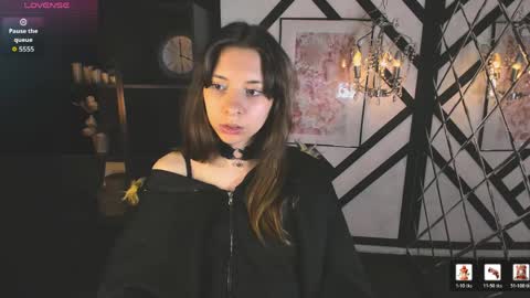 Camilla online show from 04/21/26, 06:09