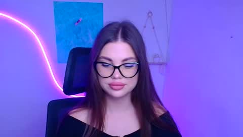 Camilla online show from 11/26/25, 01:01