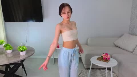 Snapshot of camillahooser chatting on 03/17/26, 01:21 May online show from 03/17/26, 01:21