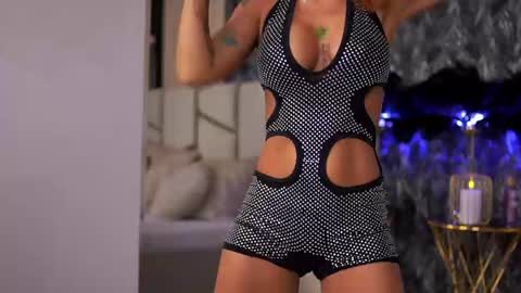 Snapshot of camillastarr chatting on 04/16/26, 06:19 Camy online show from 04/16/26, 06:19