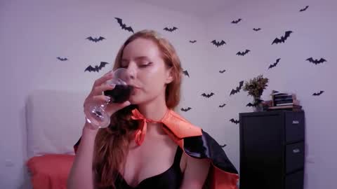 Camille online show from 10/02/25, 02:29