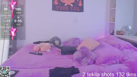 Snapshot of camille_666 chatting on 03/11/26, 07:53 Camille online show from 03/11/26, 07:53