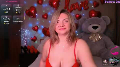 Snapshot of camille_game chatting on 03/15/26, 01:11 Camille Game online show from 03/15/26, 01:11