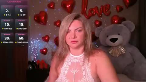 Snapshot of camille_game chatting on 06/23/26, 10:41 Camille Game online show from 06/23/26, 10:41