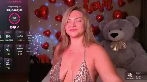 Snapshot of camille_game chatting on 06/27/26, 10:37 Camille Game online show from 06/27/26, 10:37
