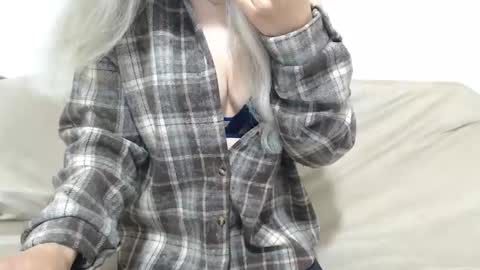 Snapshot of camillebunny chatting on 04/20/26, 02:25 CamilleBunny online show from 04/20/26, 02:25