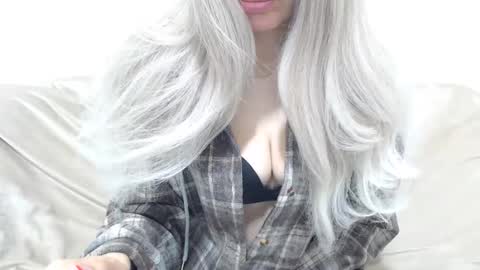 Snapshot of camillebunny chatting on 04/24/26, 02:36 CamilleBunny online show from 04/24/26, 02:36