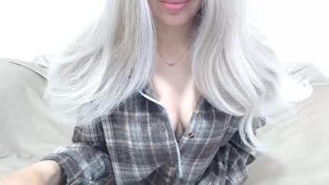 Snapshot of camillebunny chatting on 04/29/26, 02:48 CamilleBunny online show from 04/29/26, 02:48