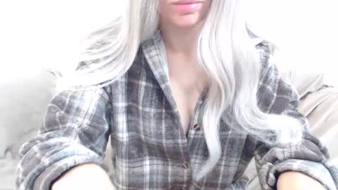 Snapshot of camillebunny chatting on 05/28/26, 03:04 CamilleBunny online show from 05/28/26, 03:04