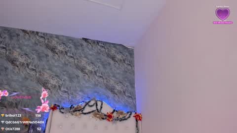 C A M I L L E N    Help me get to the top online show from 12/30/24, 11:48