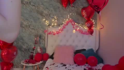 C A M I L L E N    Help me get to the top online show from 02/14/25, 01:56