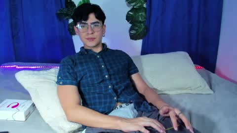Snapshot of camilo_xcam chatting on 02/10/25, 06:56 CAMILO online show from 02/10/25, 06:56