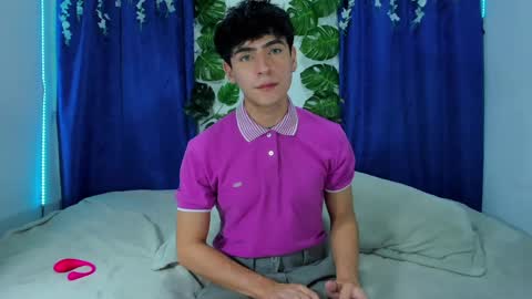 Snapshot of camilo_xcam chatting on 02/19/25, 06:21 CAMILO online show from 02/19/25, 06:21