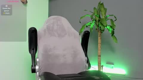 Snapshot of camilohotxx__ chatting on 03/05/26, 02:40 Camilo online show from 03/05/26, 02:40