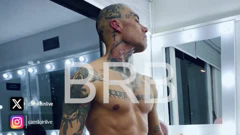 Snapshot of camiloinlive chatting on 11/14/25, 03:44 camiloinlive online show from 11/14/25, 03:44