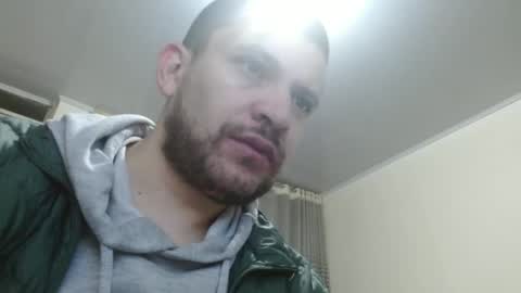 Snapshot of camiloking17 chatting on 01/24/25, 04:16 camilo online show from 01/24/25, 04:16