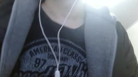 Snapshot of camiloking17 chatting on 02/28/25, 10:20 camilo online show from 02/28/25, 10:20