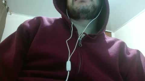 Snapshot of camiloking17 chatting on 10/16/25, 05:58 camilo online show from 10/16/25, 05:58