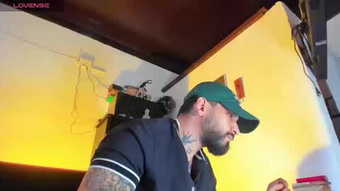 Snapshot of camilomayer chatting on 09/12/25, 04:07 Camilo online show from 09/12/25, 04:07