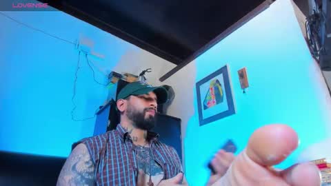 Snapshot of camilomayer chatting on 09/15/25, 03:34 Camilo online show from 09/15/25, 03:34