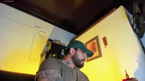 Snapshot of camilomayer chatting on 12/14/25, 10:42 Camilo online show from 12/14/25, 10:42