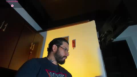 Snapshot of camilomayer chatting on 01/13/26, 02:00 Camilo online show from 01/13/26, 02:00