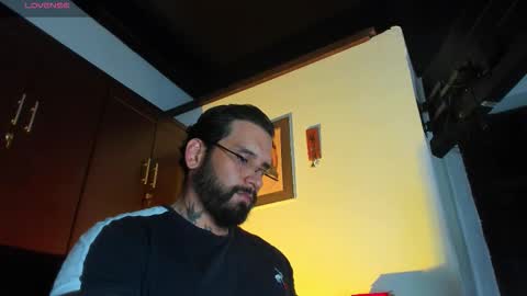 Snapshot of camilomayer chatting on 02/04/26, 03:51 Camilo online show from 02/04/26, 03:51