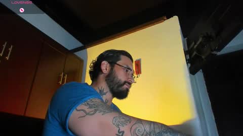 Snapshot of camilomayer chatting on 02/06/26, 04:21 Camilo online show from 02/06/26, 04:21