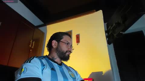 Snapshot of camilomayer chatting on 02/19/26, 03:30 Camilo online show from 02/19/26, 03:30