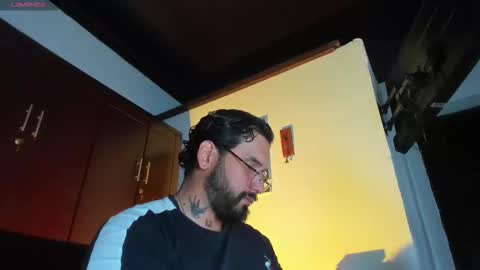 Snapshot of camilomayer chatting on 02/26/26, 02:27 Camilo online show from 02/26/26, 02:27