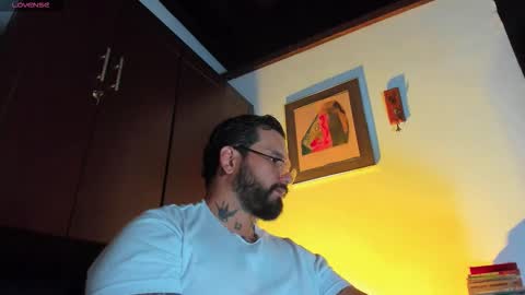 Snapshot of camilomayer chatting on 03/26/26, 02:44 Camilo online show from 03/26/26, 02:44