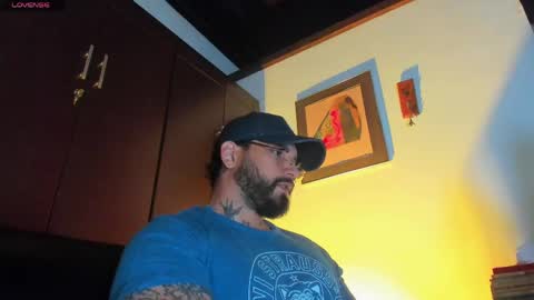 Snapshot of camilomayer chatting on 04/23/26, 01:46 Camilo online show from 04/23/26, 01:46