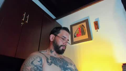 Snapshot of camilomayer chatting on 05/25/26, 04:35 Camilo online show from 05/25/26, 04:35