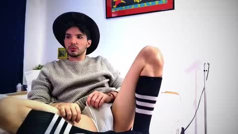 camilo online show from 02/09/25, 08:13