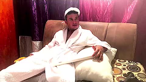 camivaron online show from 02/06/25, 05:14