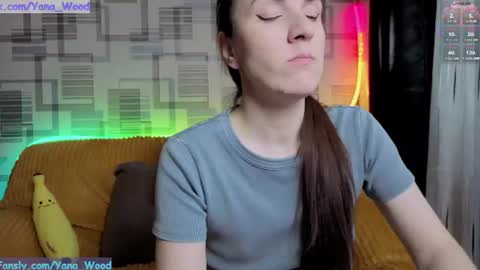 Snapshot of camkitana01 chatting on 07/15/26, 04:01 Kitana online show from 07/15/26, 04:01